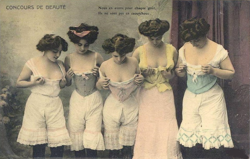 sous vetement femme 1900