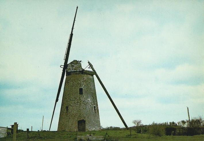 oye-plage-le-moulin-tel-qu-il-etait-il-y-a-quelques-annees.jpg