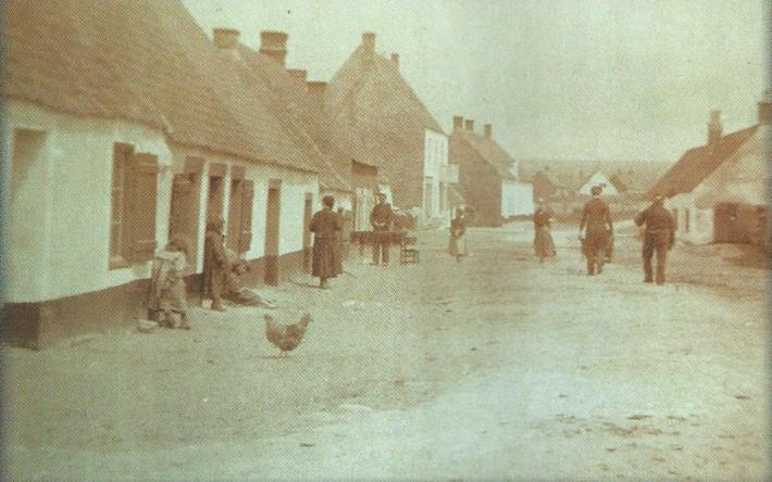 audresselles-rue-accary-photographe-e-quenu-1910.jpg