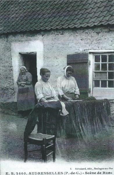 audresselles-scene-de-rue-ancien-vieux-mer-bateaux-pecheurs-matelotes-cote-opale.jpg