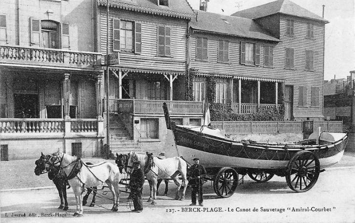 berck-le-canot-de-sauvetage-amiral-courbet-ancien-vieux-traditions-herve-tavernier-calais.jpg