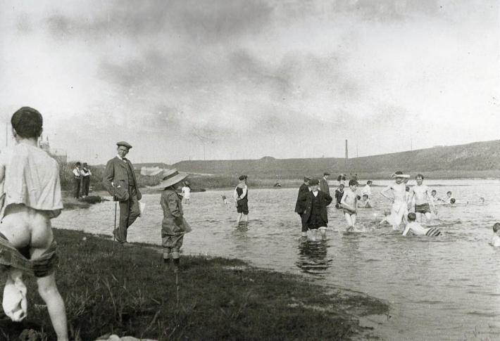 calais-la-plage-des-pauvres-le-bain-des-pauvres.jpg