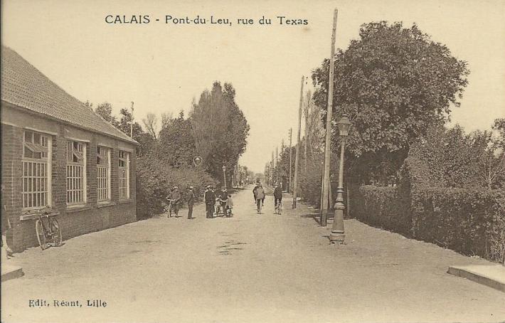 calais-la-rue-du-texas-au-pont-du-leu.jpg