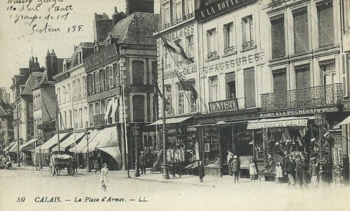 calais-magasins-de-la-place-d-armes.jpg