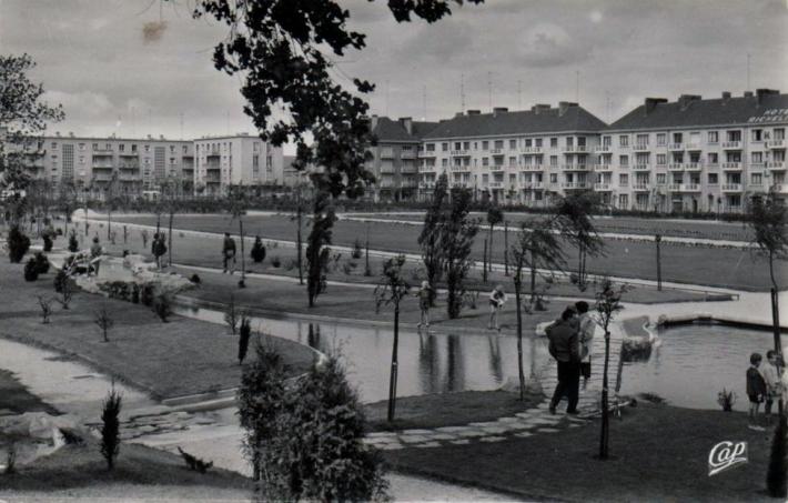 calais-nouveau-jardin-richelieu-annee-1960.jpg