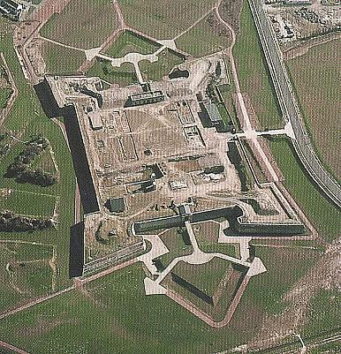 calais-vue-generale-du-fort-nieulay-vieux-ancien-vauban-fortifications.jpg